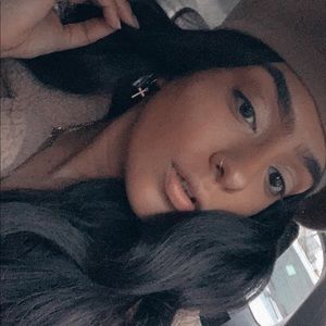 Meet your Posher, Melanie